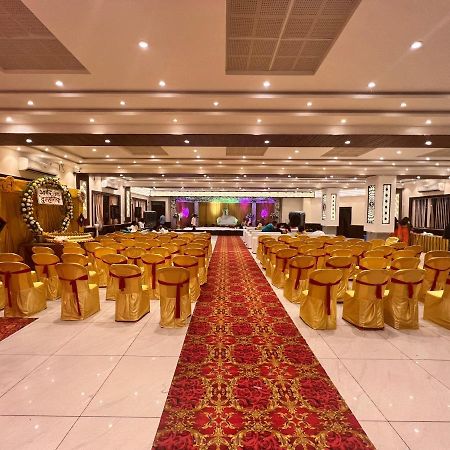 Hotel Shri Siddhivinayak Bina-Etawa Exteriér fotografie