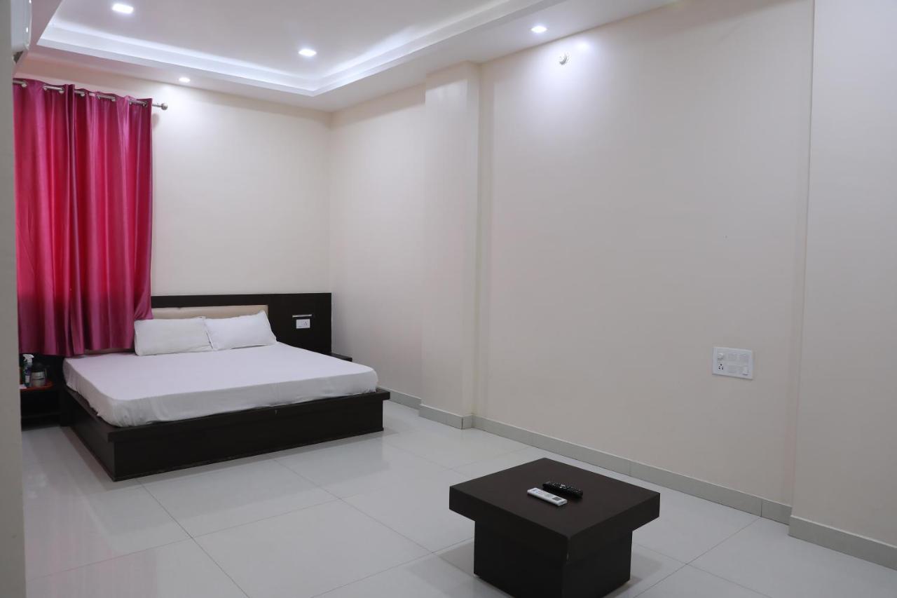 Hotel Shri Siddhivinayak Bina-Etawa Exteriér fotografie