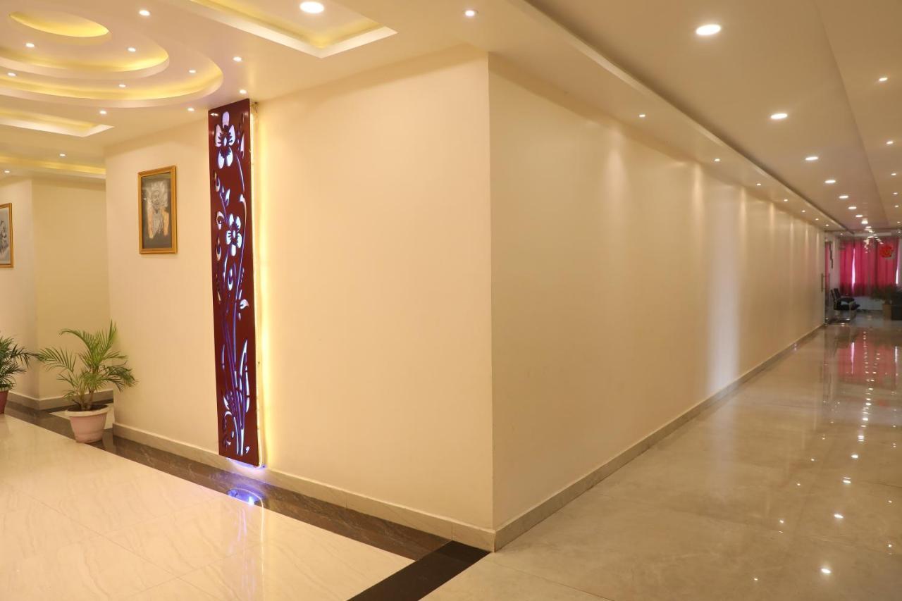 Hotel Shri Siddhivinayak Bina-Etawa Exteriér fotografie