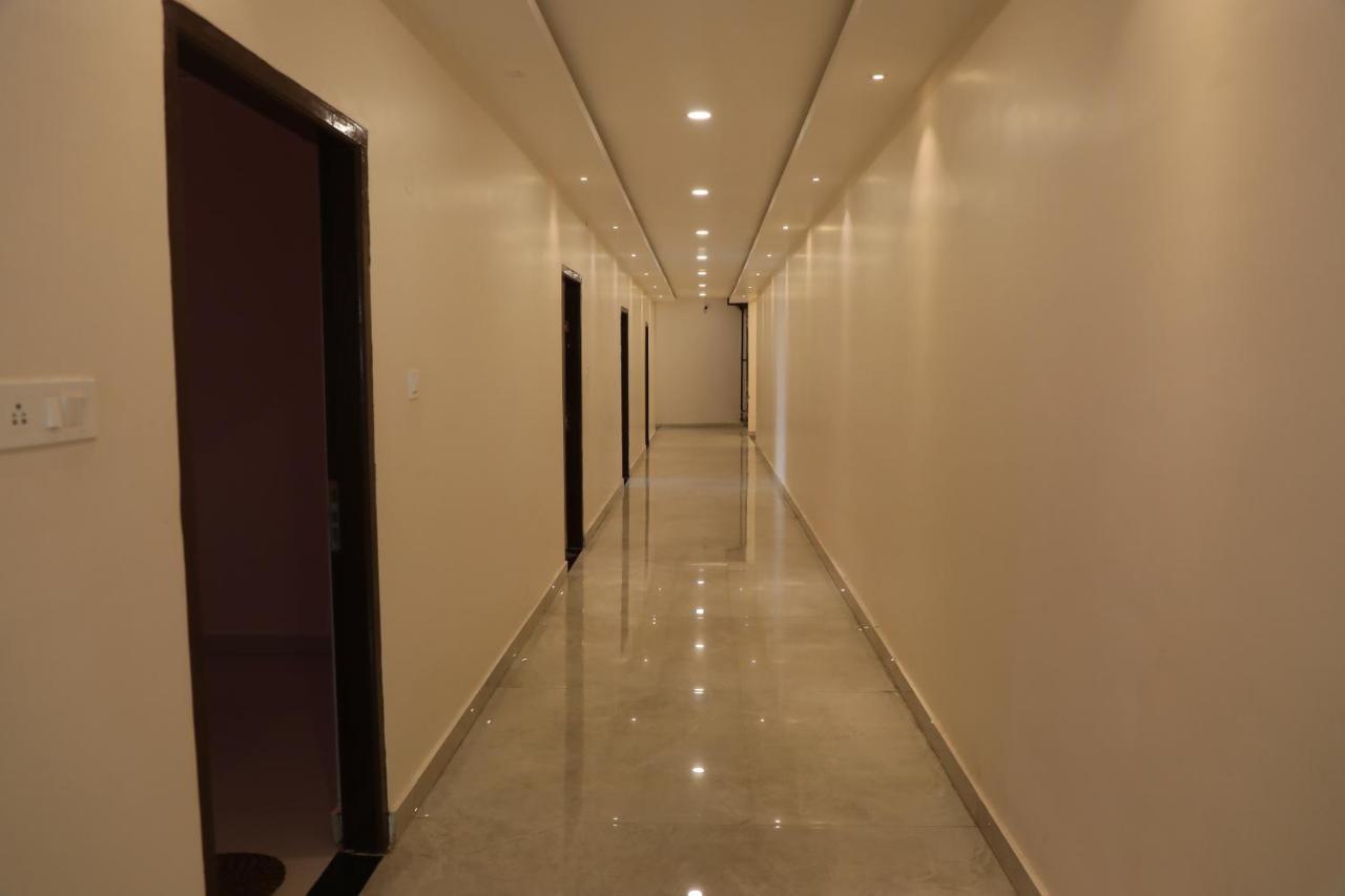 Hotel Shri Siddhivinayak Bina-Etawa Exteriér fotografie