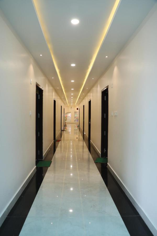Hotel Shri Siddhivinayak Bina-Etawa Exteriér fotografie